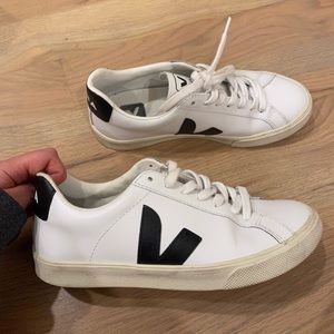 Veja Esplar Sneakers